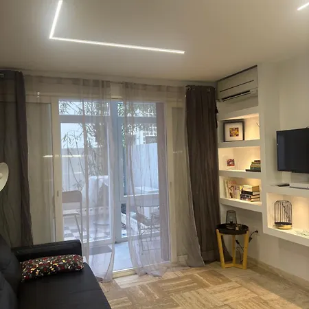 Pointe Croisette Avec Terrasse *